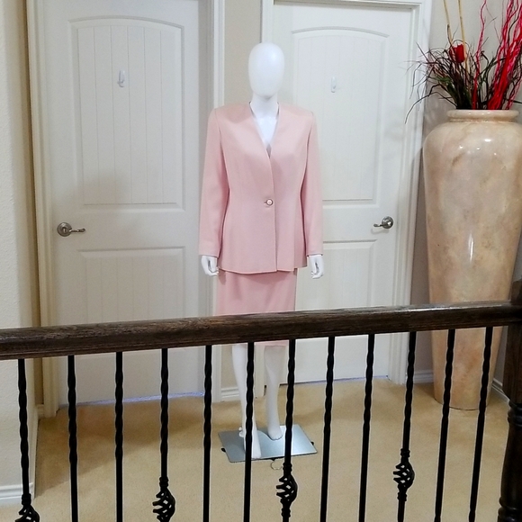 BICCI 2pc pink suit - Picture 2 of 11